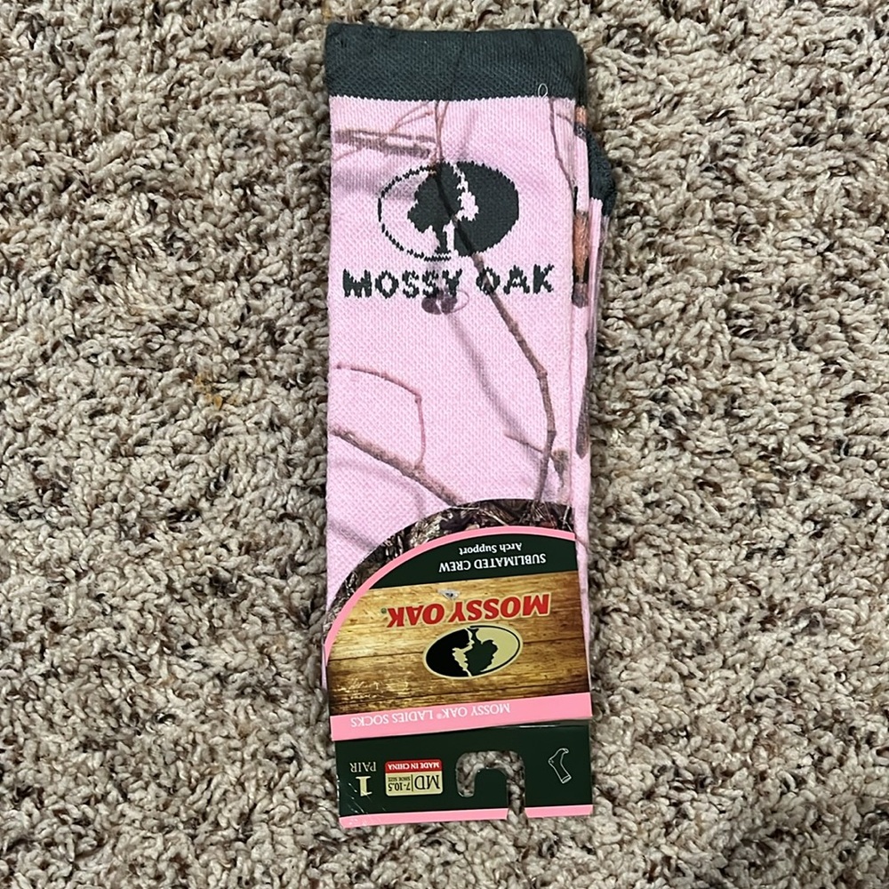 🆑FINAL PRICE‼️ Mossy Oak size 9-11 pink camo knee high socks